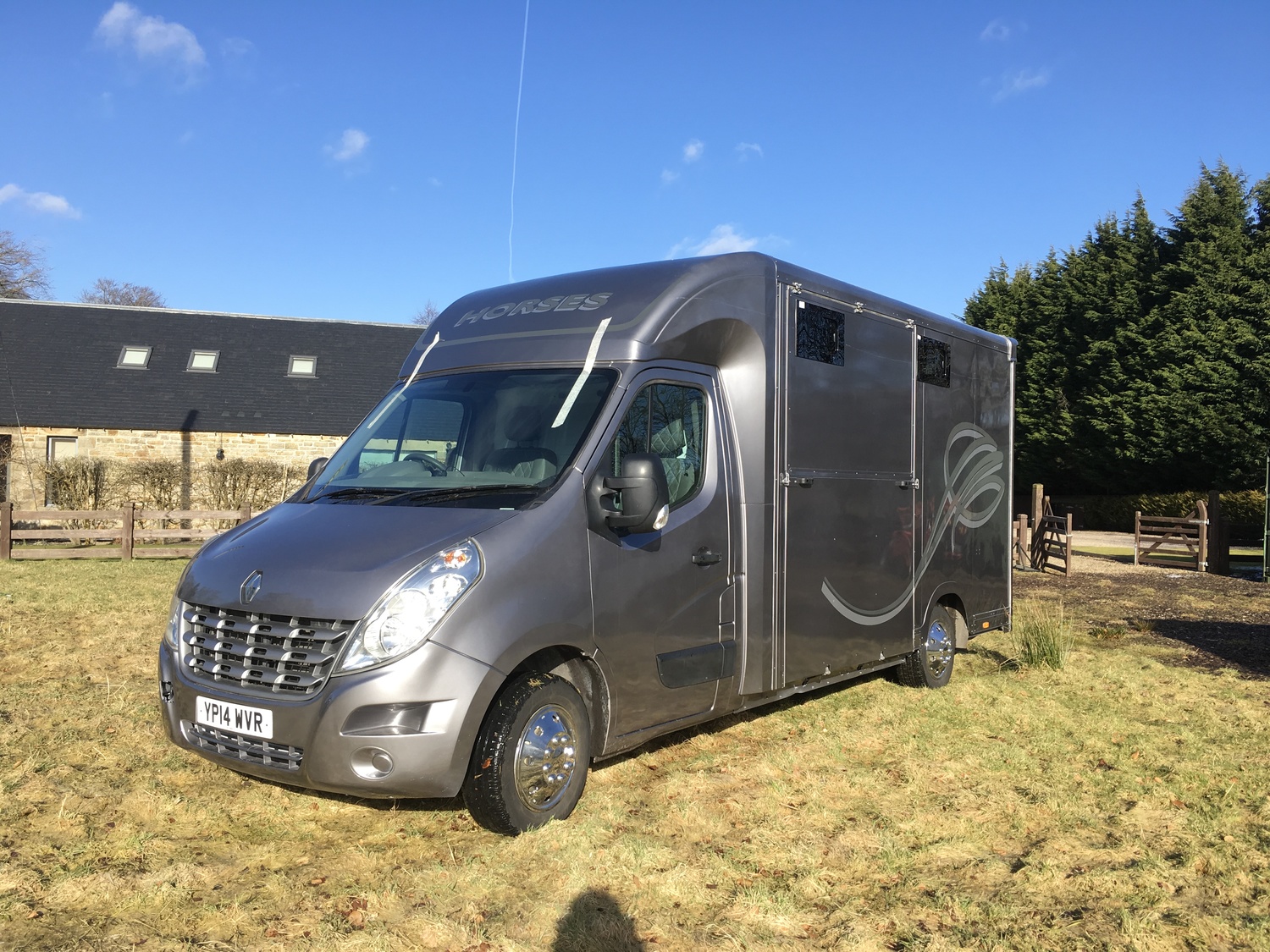 3.5 Tonne Renault Master Horse Box Truck For Sale YP14WVR MV Commercial
