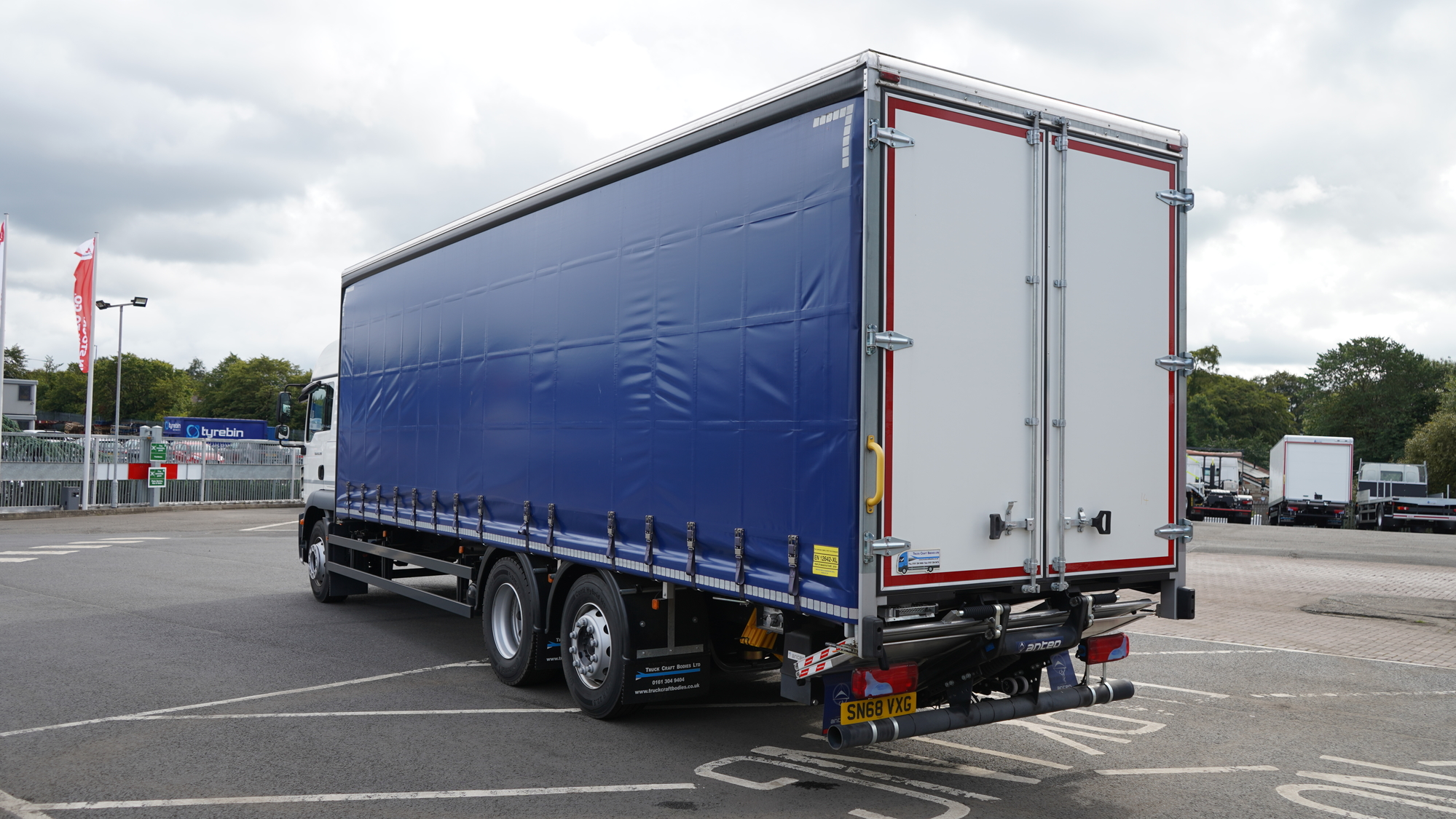 26 Tonne MAN TGM 26.320 Curtainsider Truck For Sale SN68VXG | MV Commercial