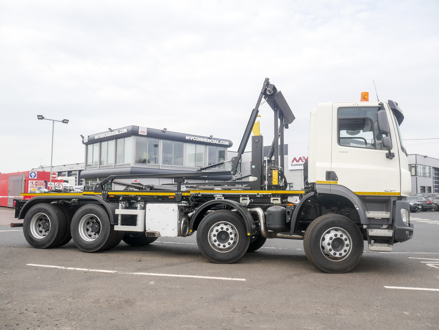 32 Tonne DAF CF 450 Hook Loader Truck For Sale PN70CHL MV Commercial