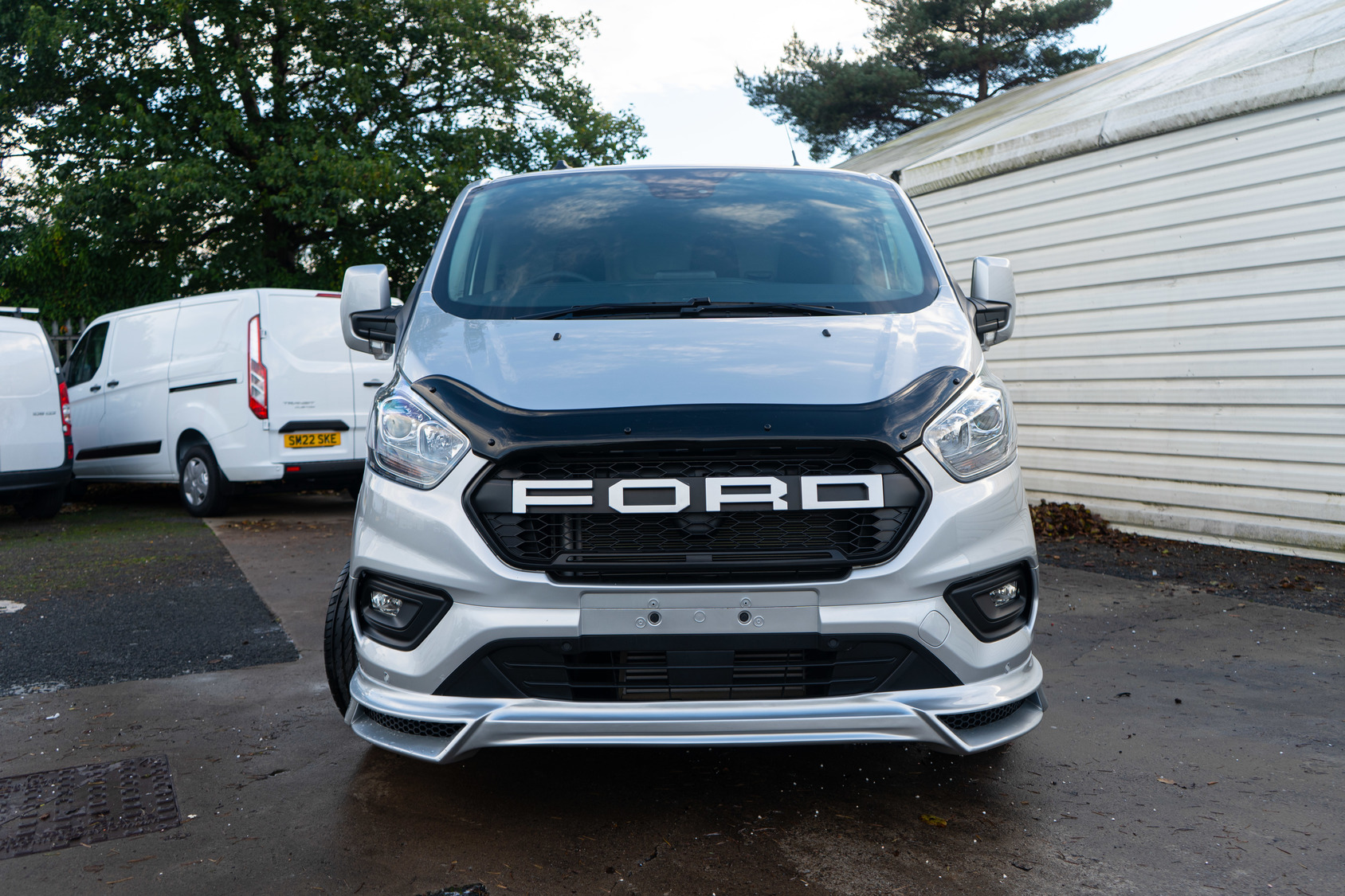 Under 3.5 Tonne Ford MV Sport Transit Custom Van Truck For Sale SM22SFY MV Commercial