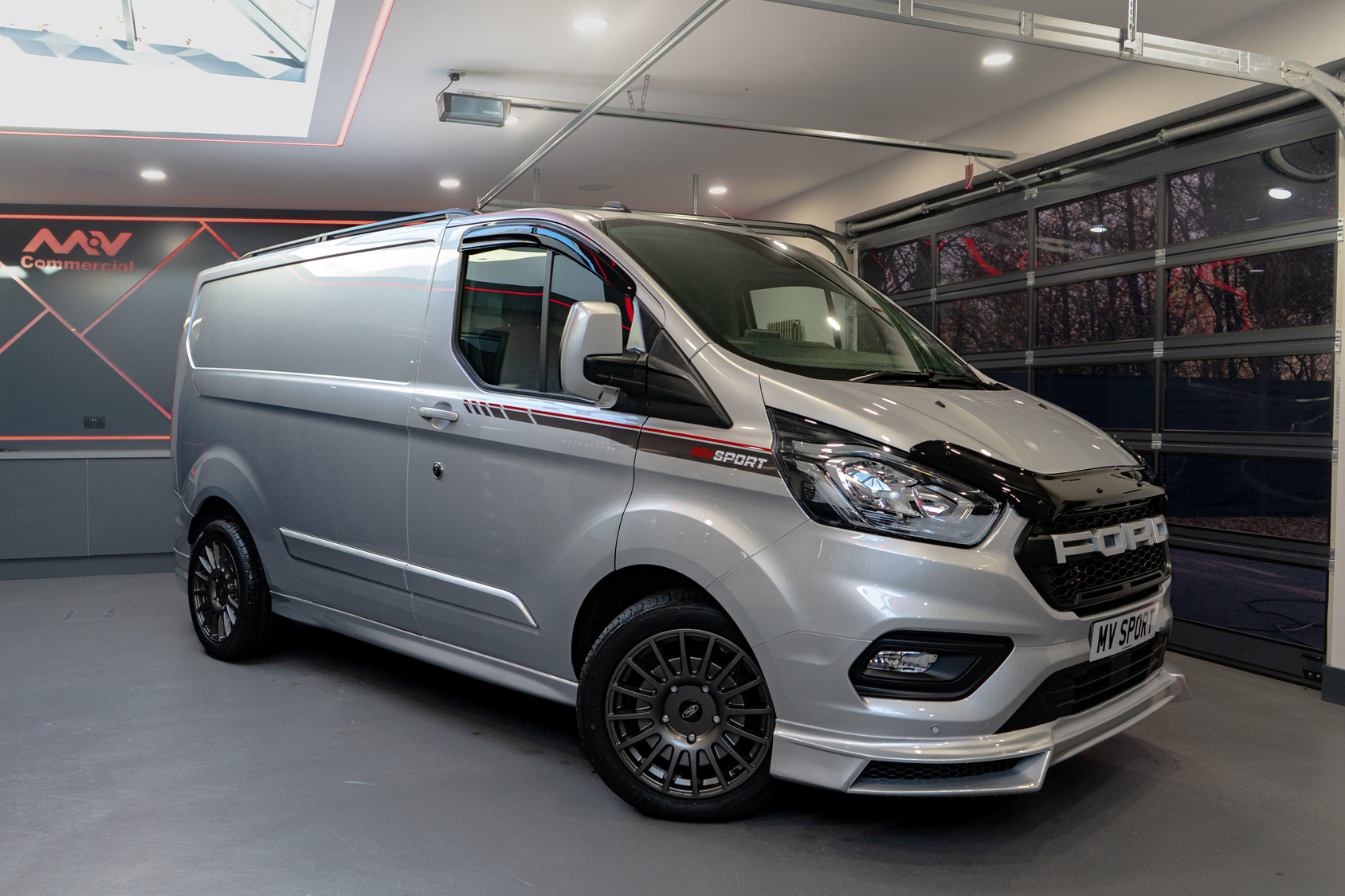 Under 3.5 Tonne Ford MV Sport Transit Custom Van Truck For Sale SM22SFY